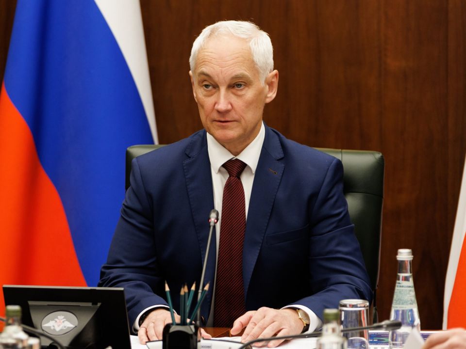 Министр обороны срочно обратился к военным, освободившим Часов Яр