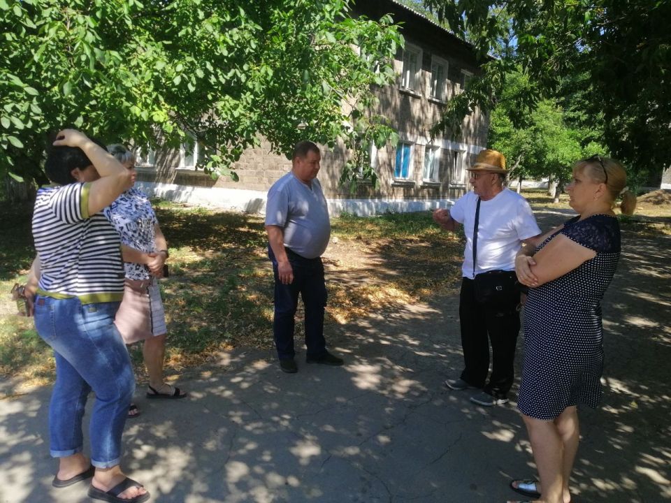 Игорь Мартынов: Встречи с населением. В рамках поручения Главы Донецкой Народной Республики Дениса Пушилина о регулярном общении с гражданами, 31 июля заместитель главы муниципального образования городского округа Енакиево ...