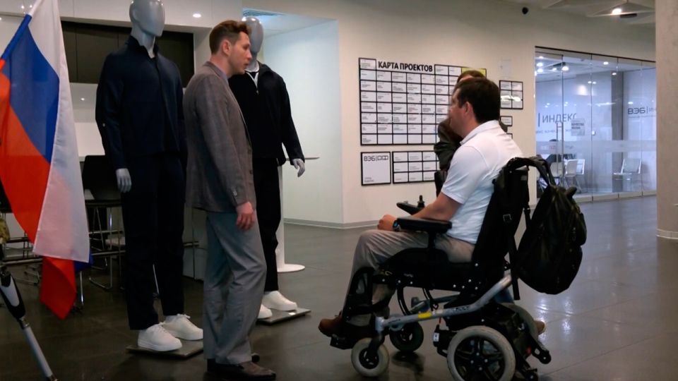 Производители показали линейку адаптивной одежды для ветеранов СВО