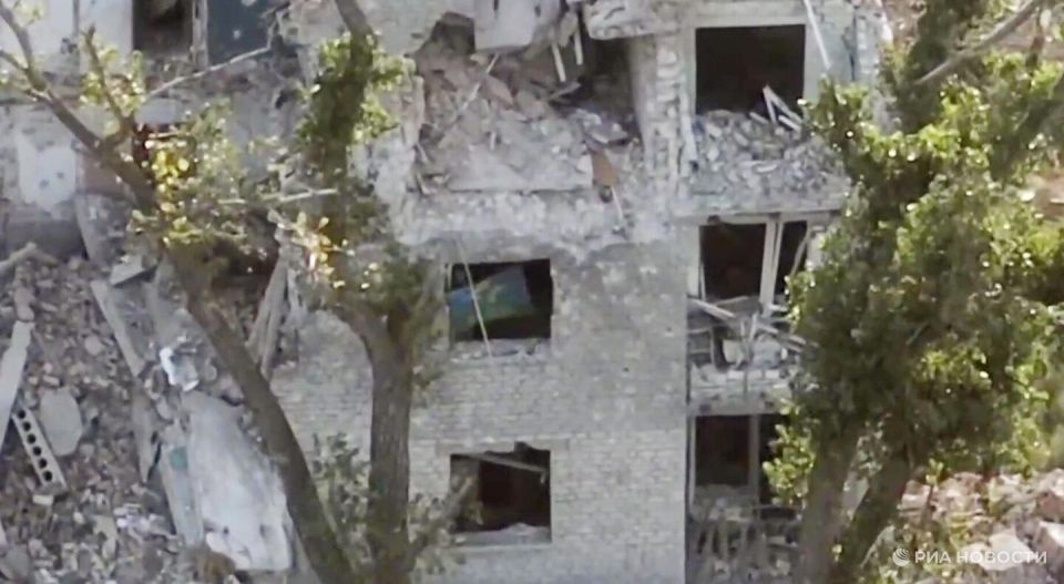 Губернатор поздравил ярославских десантников с освобождением Часова Яра