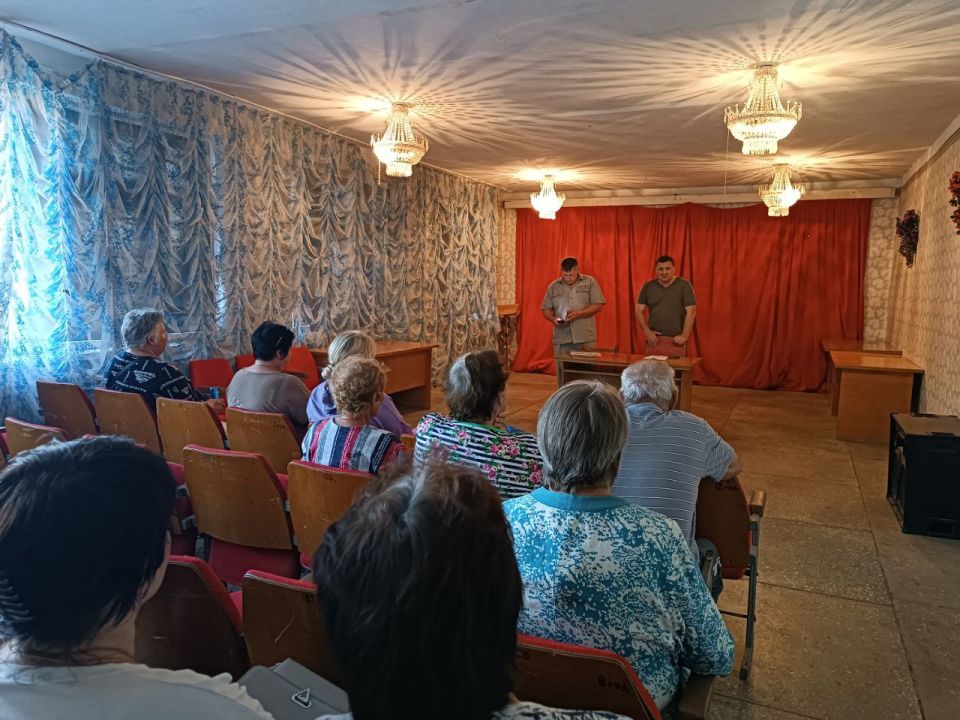 Игорь Лызов: Встретился с жителями Белояровского территориального отдела