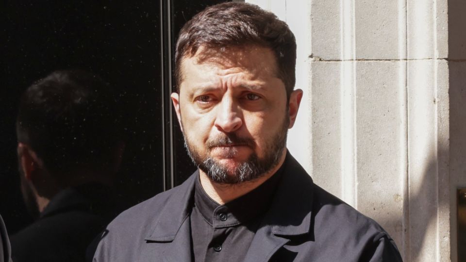 Заговор за спиной Зеленского: Вскрылось самое удивительное в сенсации от СВР. Заметили не все