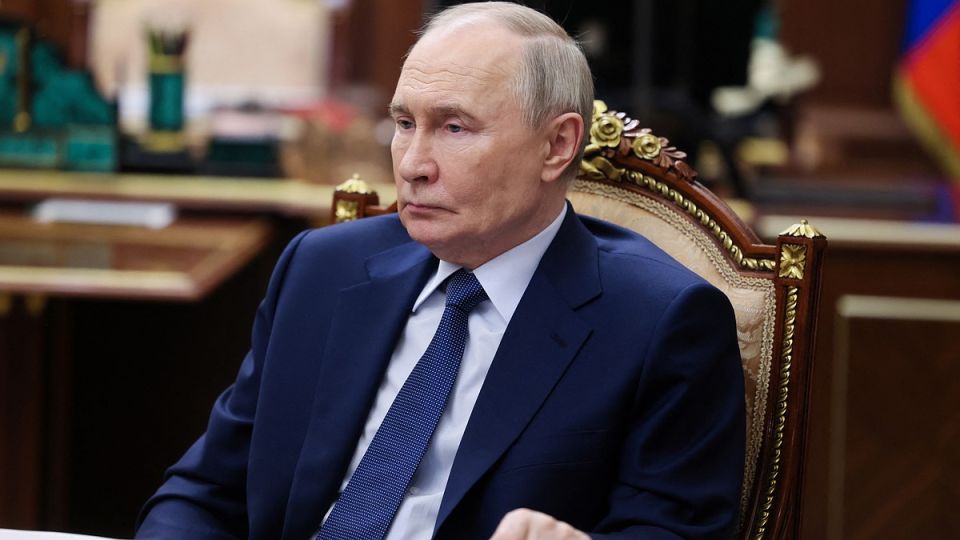 Новый закон о госпошлинах, ВС РФ освободили Часов Яр, Трамп ответил Медведеву и ЧП в парке аттракционов: итоги 31 июля