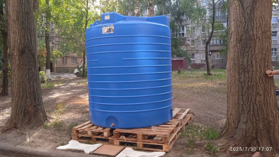 Вчера весь Донецк, а особенно жители Текстильщика, стали свидетелями настоящего водного квеста