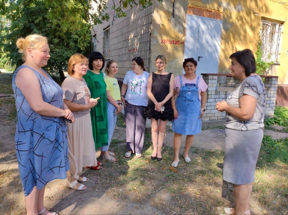 Михаил Меренков: По поручению Главы ДНР Дениса Пушилина 31 июля по адресу: г. Донецк, ул. Октября, 10а, 12а, состоялась встреча первого заместителя руководителя Управы Буденновского внутригородского района Елены Булавицкой с...