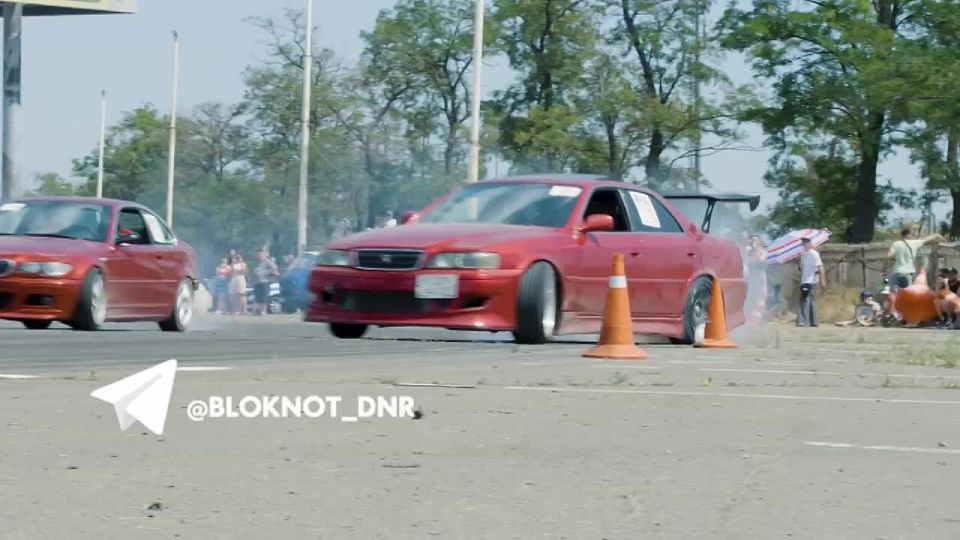 Форсаж по-донбасски: в Мариуполе прошли учебно-тренировочные соревнования по дрифту