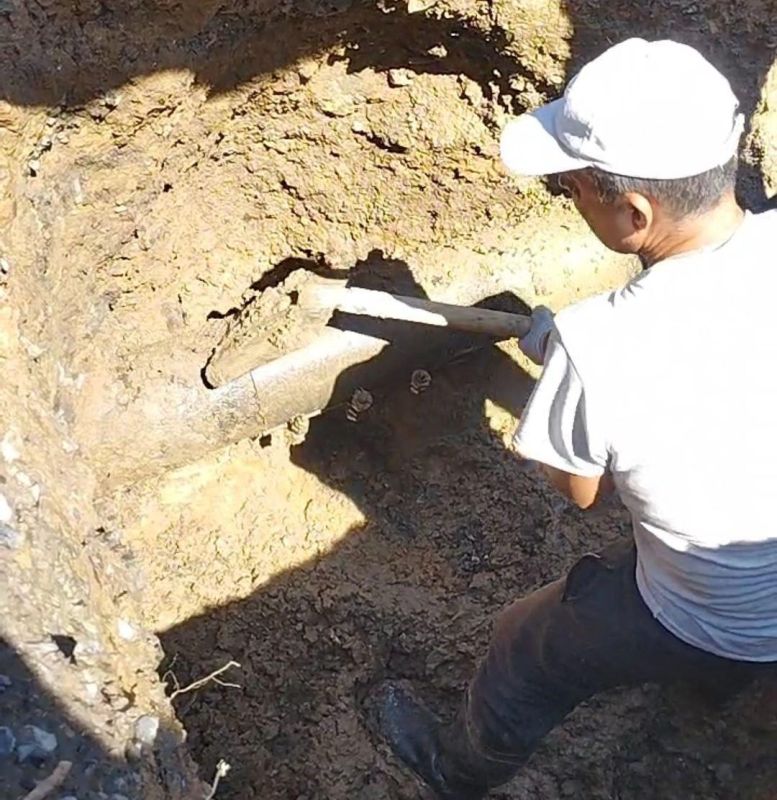 Александр Качанов: Специалисты Якутии устранили порыв трубы в Докучаевске