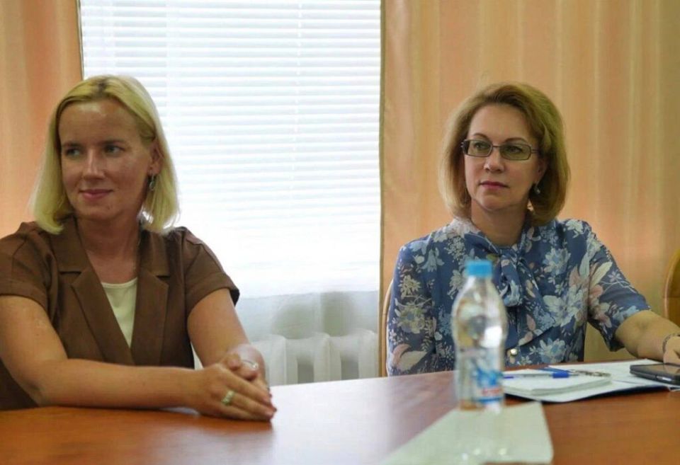 Вице-премьер Лариса Толстыкина встретилась с сотрудниками учреждения дополнительного профессионального образования «Институт воспитания»