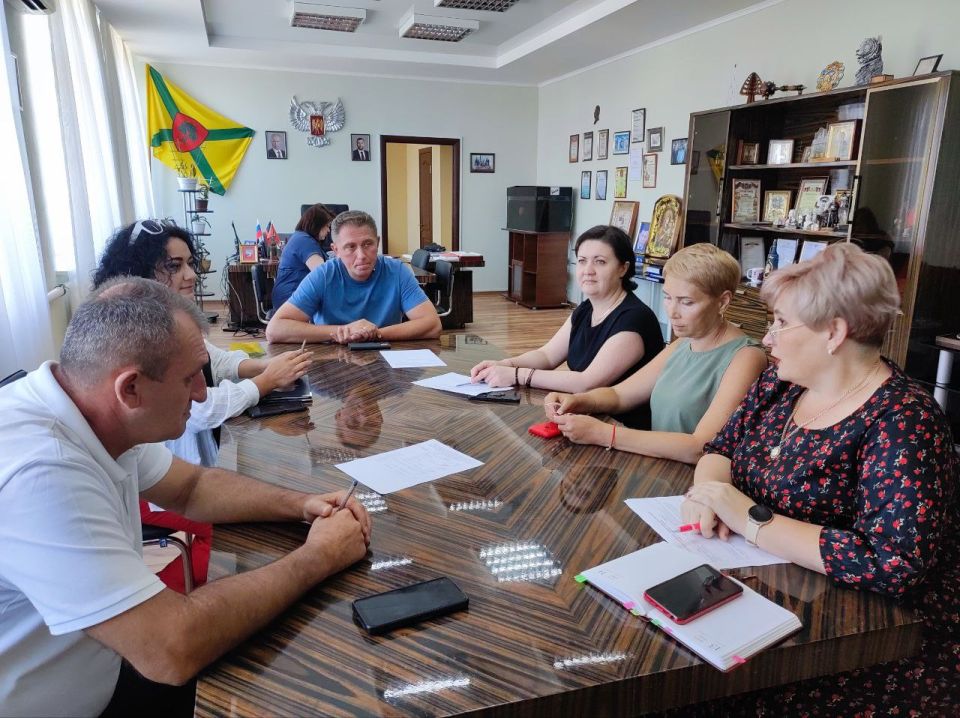 Александр Качанов: Финансовое совещание. Прошло еженедельное плановое совещание с руководителем управления финансов, отдела бухгалтерского учёта и отчётности и заместителями по направлениям