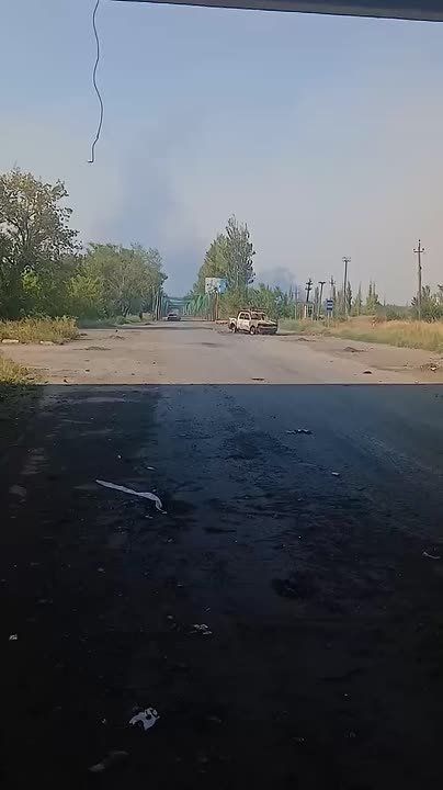 "Дорога смерти" с уничтоженной техникой боевиков киевского режима в районе Покровска