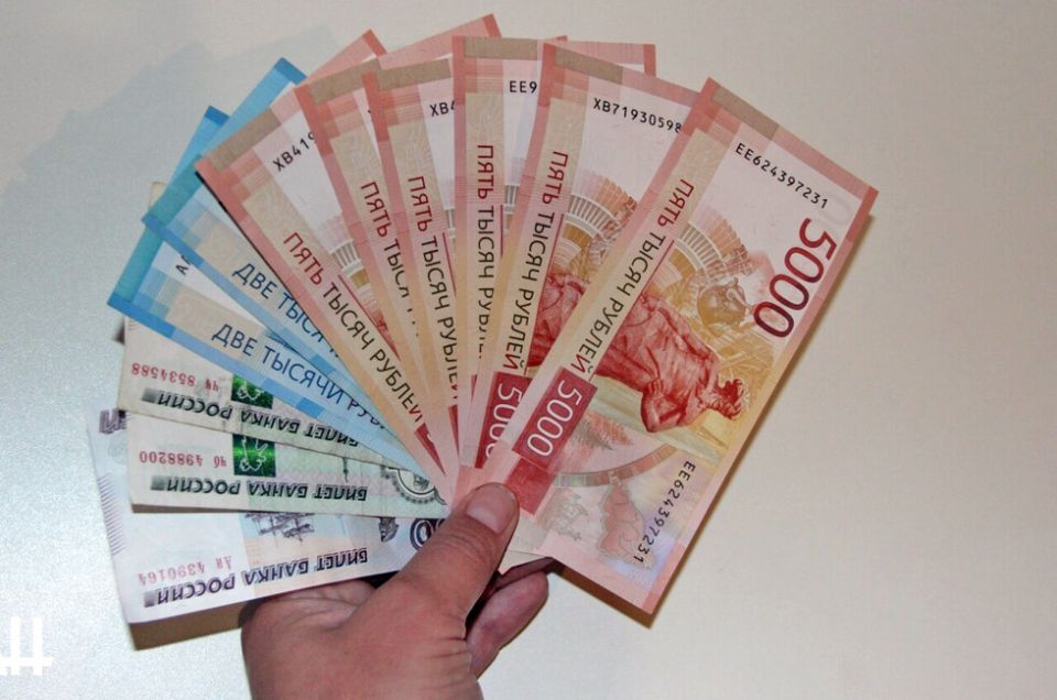 В России на 7,6% проиндексируют зарплаты ряду бюджетников — Кабмин