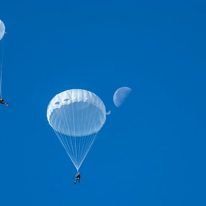 Константин Зинченко: Уважаемые десантники, военнослужащие запаса, ветераны ВДВ поздравляю с профессиональным праздником!