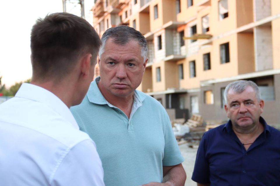 ����� ��������� ������ ������� � �������� ���� �������� � �������� � ��������� �������� �����������