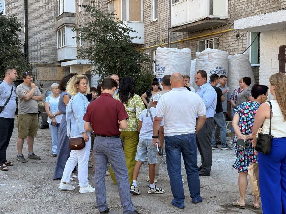 ���� �������������: ��������� ������� �� ������� �� �������� �� ����� � ����������, ������� 103, �. 14�, 15-16