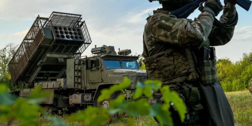 ВС РФ окружают Красноармейск с трех направлений, ВСУ грозит "сценарий Бахмута"