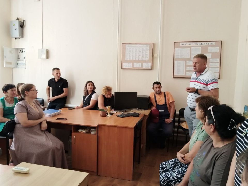 Сергей Юзвинкевич: Провел встречу с трудовым коллективом ГБОУ «Кременевская школа Володарского МО»