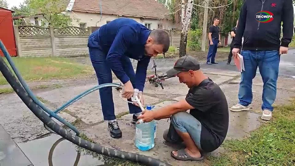 Глава ДНР проверил, как организован подвоз воды