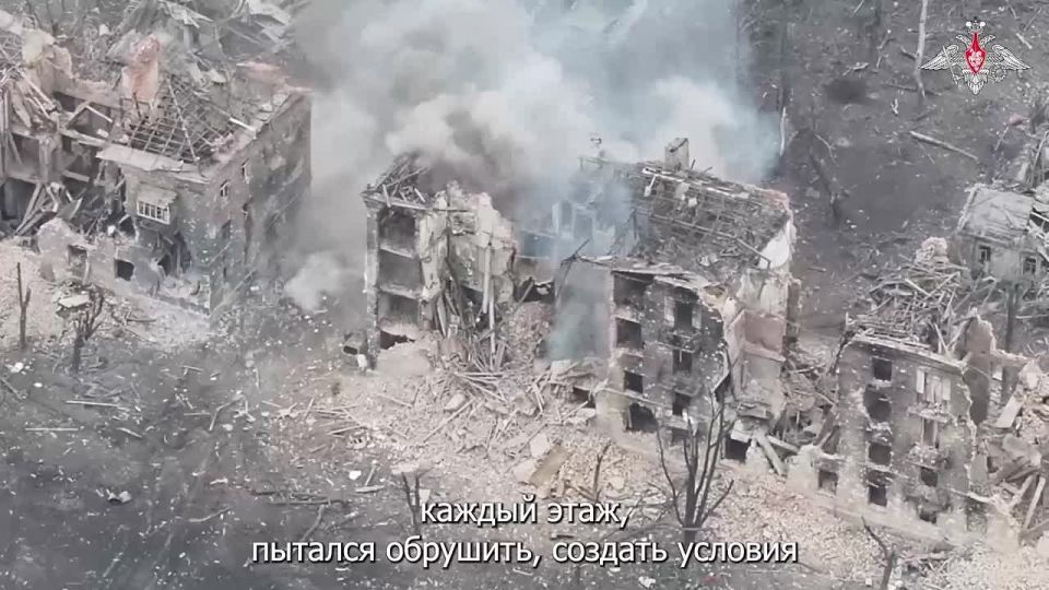 Командир полка 98й гвардейской воздушнодесантной дивизии Роман Иванов рассказал, как проходило освобождение Часова Яра в ДНР