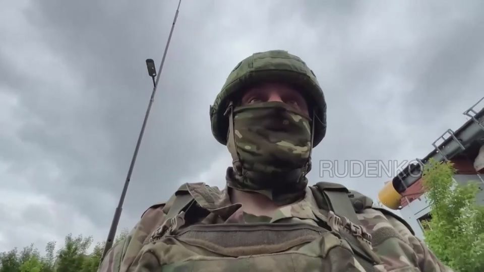 Андрей Руденко: Десантники отражают контратаки на Часов Яр. Украинских солдат используют как пушечное мясо ради пропаганды