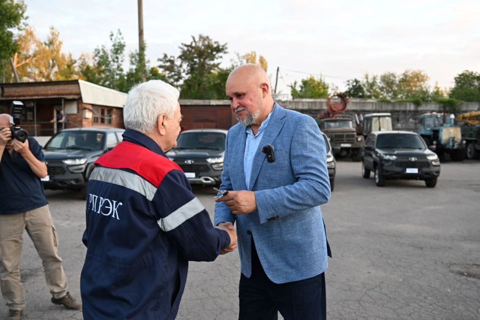 В ходе рабочей поездки в Донецкую Народную Республику министр энергетики РФ Сергей Цивилев осмотрел ряд энергообъектов региона и принял участие в церемонии вручения ключей от новой спецтехники сотрудникам АО «Юго-Западная...