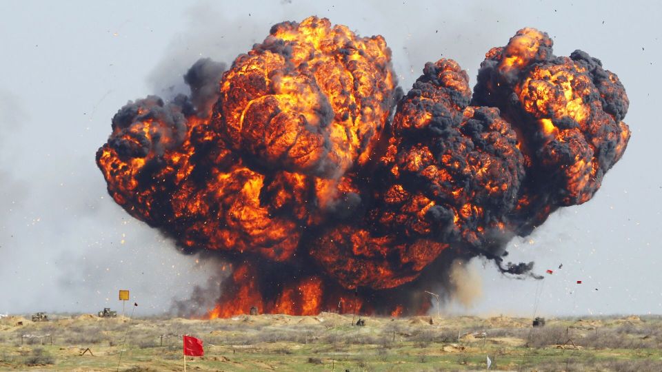 Мост под Краматорском восстановлению не подлежит: эксперт о применении новых авиабомб