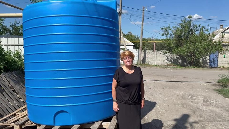 Иван Адамец: Для обеспечения жителей Куйбышевского внутригородского района технической водой, на улице Белостокской, 26 установлена соответствующая ёмкость для забора воды населением