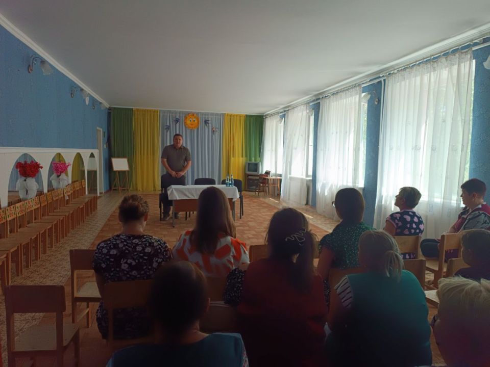 Игорь Лызов: Встретился с трудовым коллективом Амвросиевского детского сада № 2