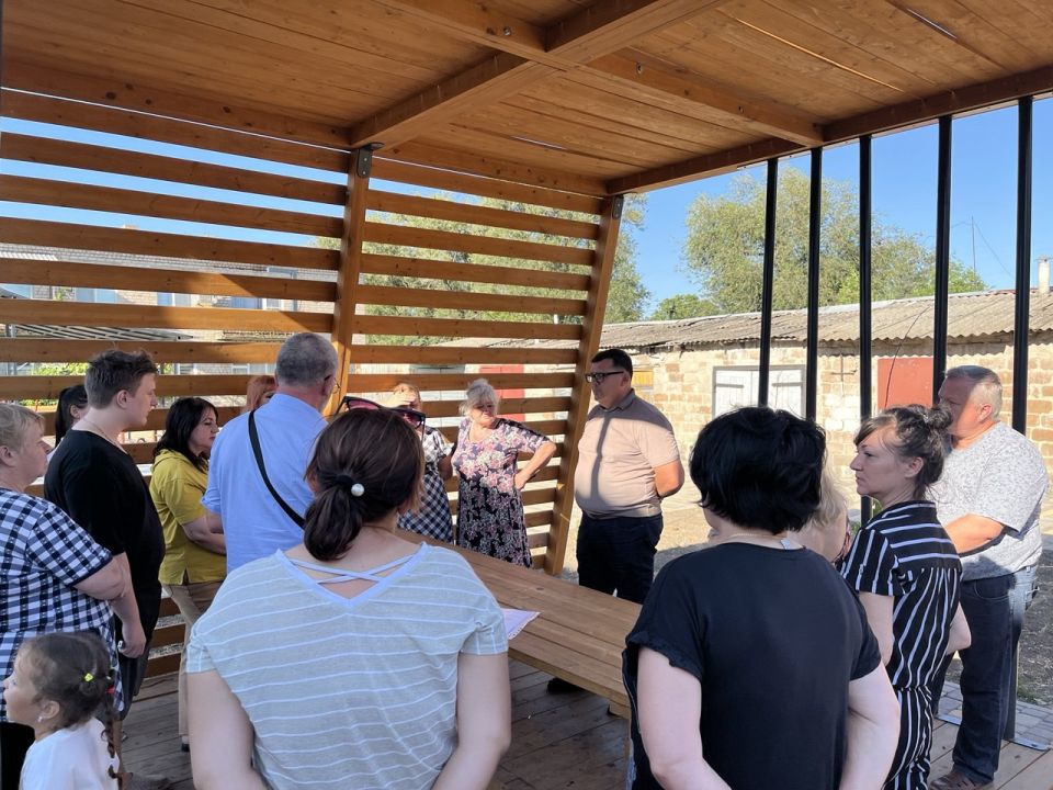 Василий Овчаров: Провёл встречу с жителями многоквартирного дома № 16 по улице 50 лет СССР в городе Новоазовске