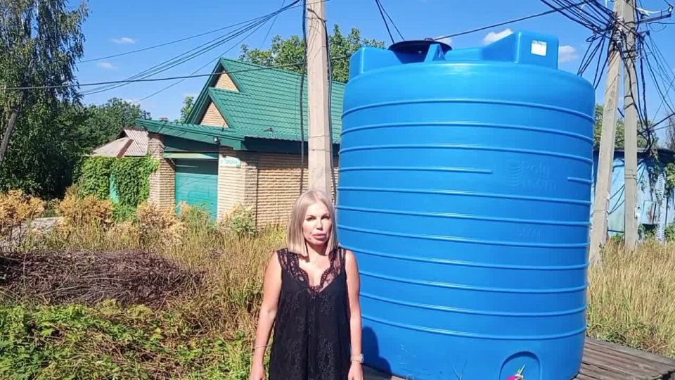 Иван Адамец: Для обеспечения жителей Куйбышевского внутригородского района технической водой, на улице Торецкой, 23 установлена соответствующая ёмкость для забора воды населением