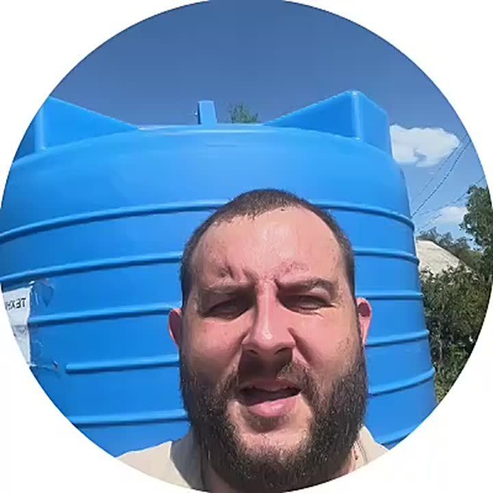 Установлена емкость с технической водой по адресу ул. 7-я Александровка, д. 14 в Ленинском внутригородском районе города Донецка, для обеспечения жителей водой