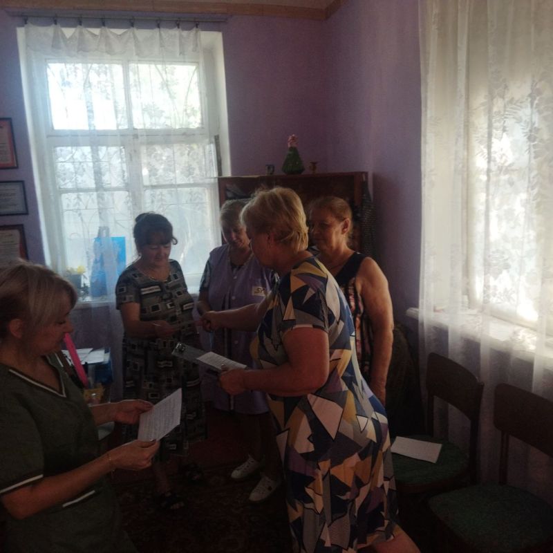 5 августа Врио Начальника Новокатериновского территориального отдела Администрации Старобешевского муниципального округа Светлана Рябцева провела встречу с работниками Новокатериновского отделения дневного пребывания...