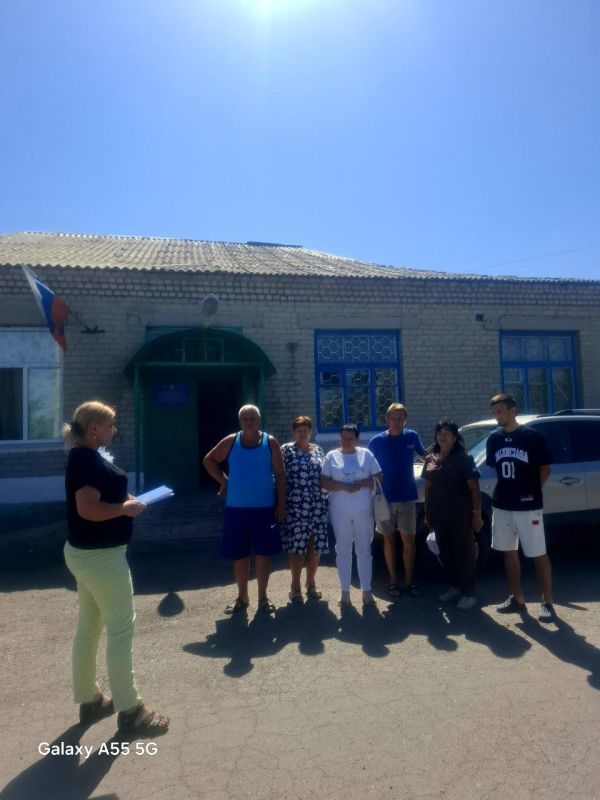 5 августа начальник Петровского территориального отдела Матвеева Ольга провела встречу с населением в с. Петровское