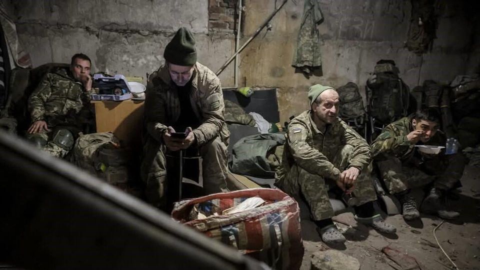 Красноармейск на грани падения: военный эксперт о том, почему ВСУ теряют ключевой узел обороны