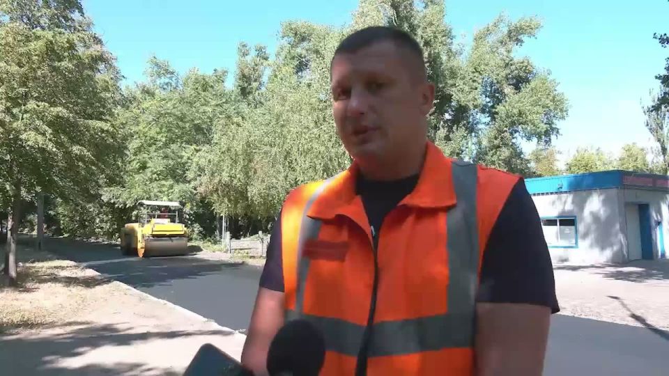 Александр Подгорный: Начинаем восстанавливать прифронтовые районы Донецка