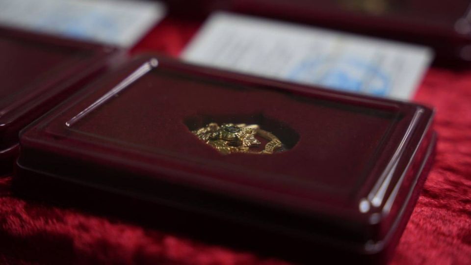 Полицейские отдела «Кураховский» ДНР получили знаки участника боевых действий