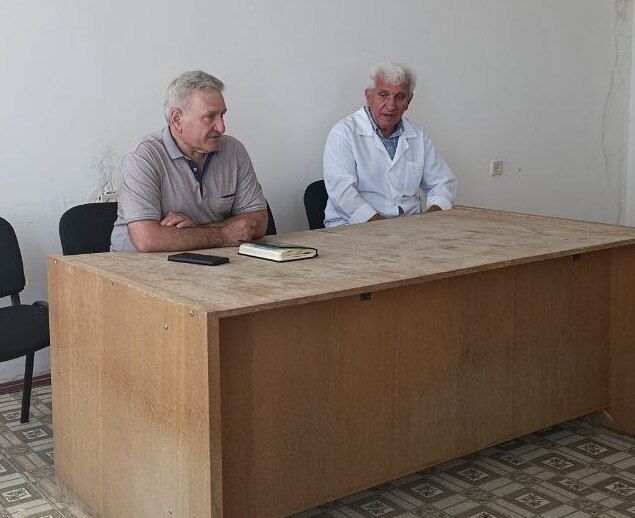 6 августа Глава муниципального образования Старобешевский муниципальный округ Николай Михайлов провел встречу с трудовым коллективом ГБУ ДНР "Старобешевская ЦПМСП"