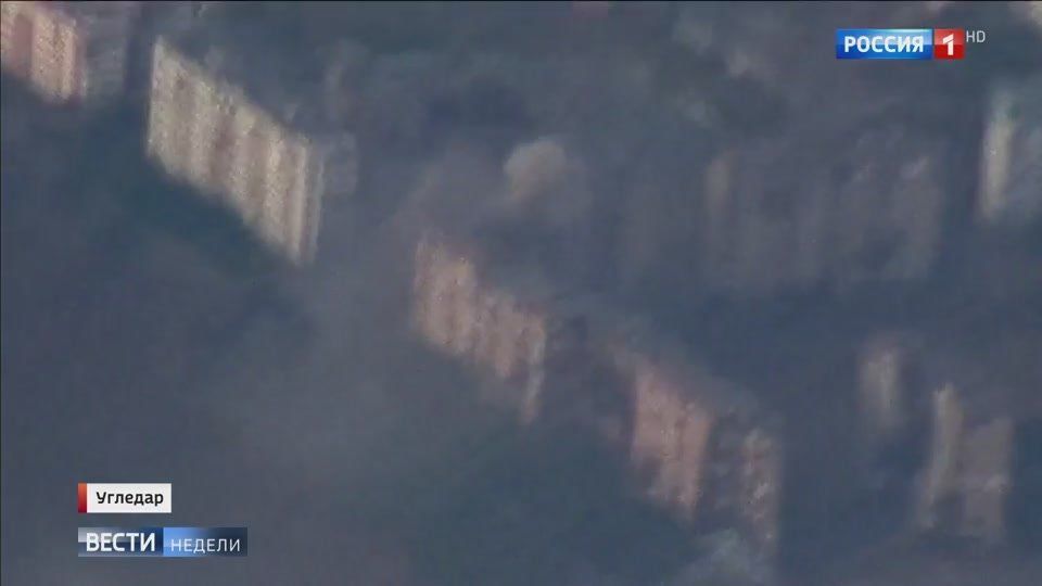 Чингис Дамбиев: Поздравляем нашего товарища, командира штурмового отряда 5 отдельной гвардейской танковой бригады группировки "Восток" Зоригто Ангархаева с высокой наградой - золотой звездой Героя Российской Федерации