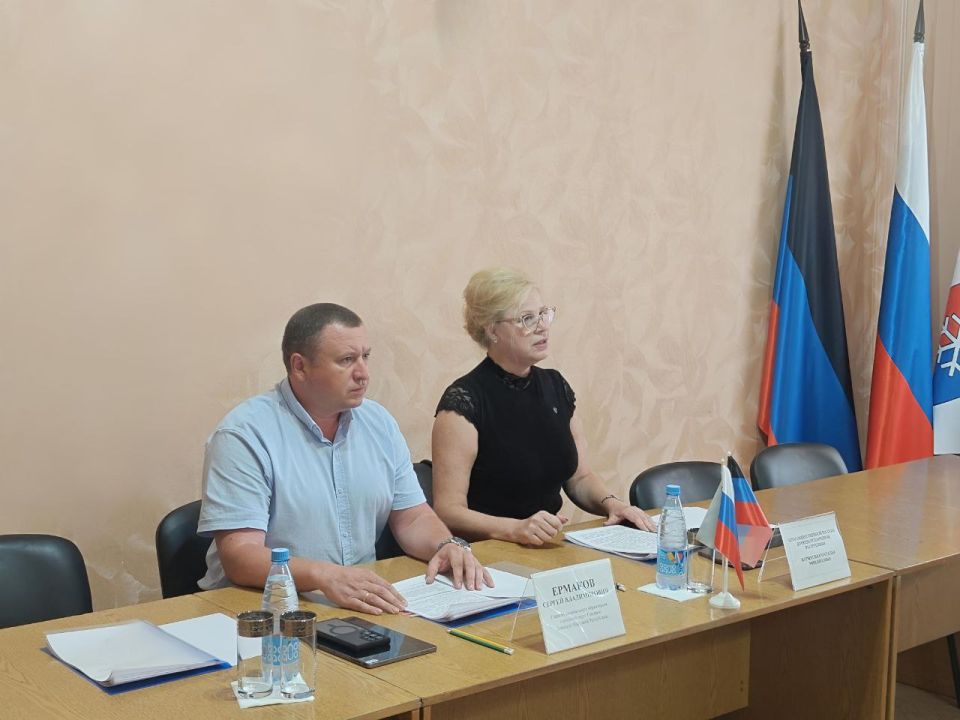 В Снежном стартовала работа Общественного совета