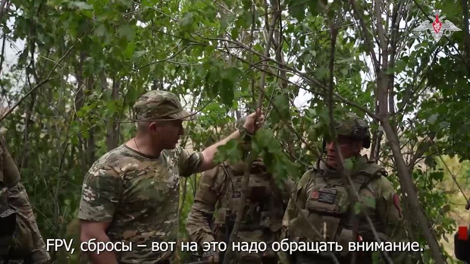 Минобороны России: Штурмовые подразделения Ивановских десантников, героически освобождавшие Часов Яр, совершенствуют навыки на полигоне в ДНР