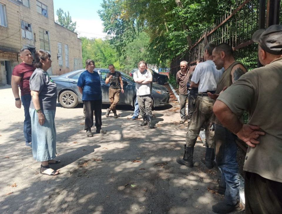 Валентин Левченко: Заместитель главы администрации Киевского района г.Донецка Елена Повалий провела встречу с трудовым коллективом ООО «ПРОМЛИТЗАВОД»