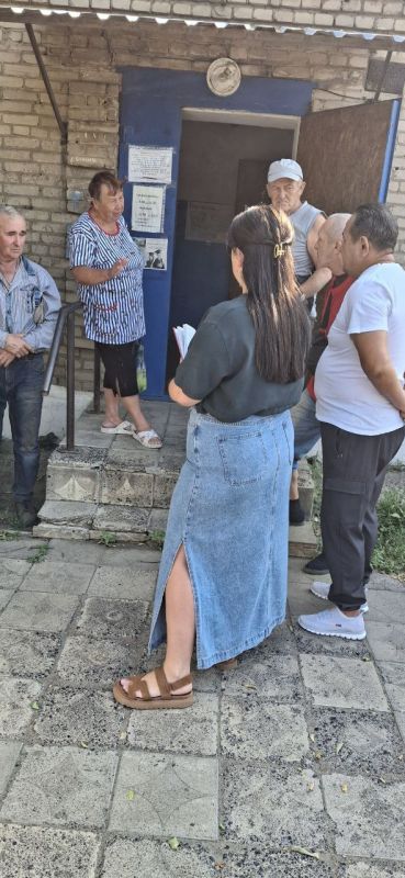 Во исполнение поручения Главы Донецкой Народной Республики Дениса Владимировича Пушилина о ведении постоянного диалога с жителями республики, заместитель председателя Дебальцевского городского совета Анастасия Костина...