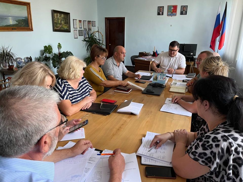 ������� �������: �������, 8 �������, ������ ����������� ��������� �� ������� �������� � �������� ������������ ����� � ������������� ����������� ������������� ������������� ������