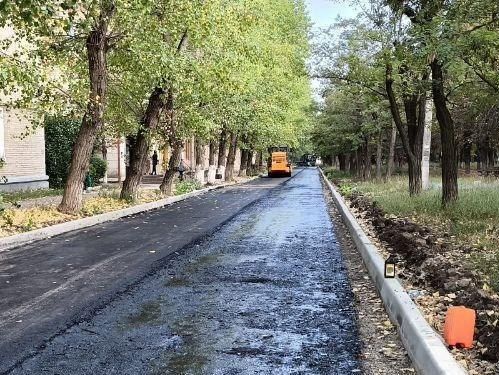 Якутия продолжает оказывать поддержку подшефному Докучаевску в восстановлении дорожной инфраструктуры