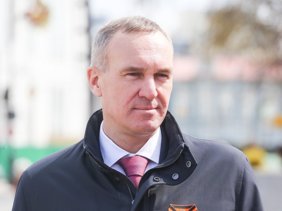 Губернатор ХМАО Кухарук поздравил строителей из ДНР