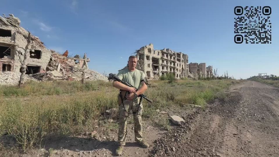 «Зачистка города - сложный и важный этап. Он складывается из множества элементов, это и работа военной комендатуры, и полиции, разминирование, контроль эпидемиологической ситуации в сложных условиях ограниченных ресурсов»