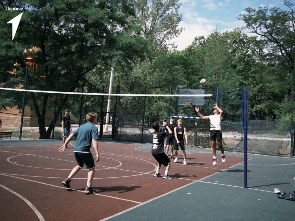Сегодня мы провели невероятную игру в волейбол