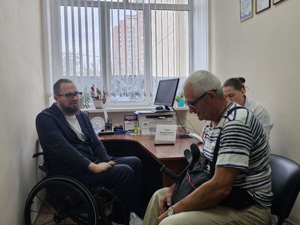 Прием члена Комитета Народного Совета по труду, занятости, социальной политике и делам ветеранов, депутата Народного Совета ДНР Ярослава Лисобея