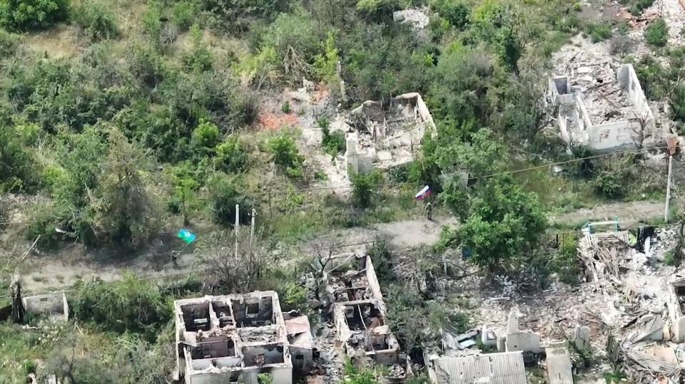 Бои идут в окрестностях Часов Яра