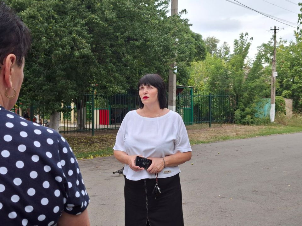 Во исполнение поручения Главы Донецкой Народной Республики Дениса Владимировича Пушилина о ведении постоянного диалога с жителями республики, 11 августа заместитель главы администрации городского округа Дебальцево Оксана...