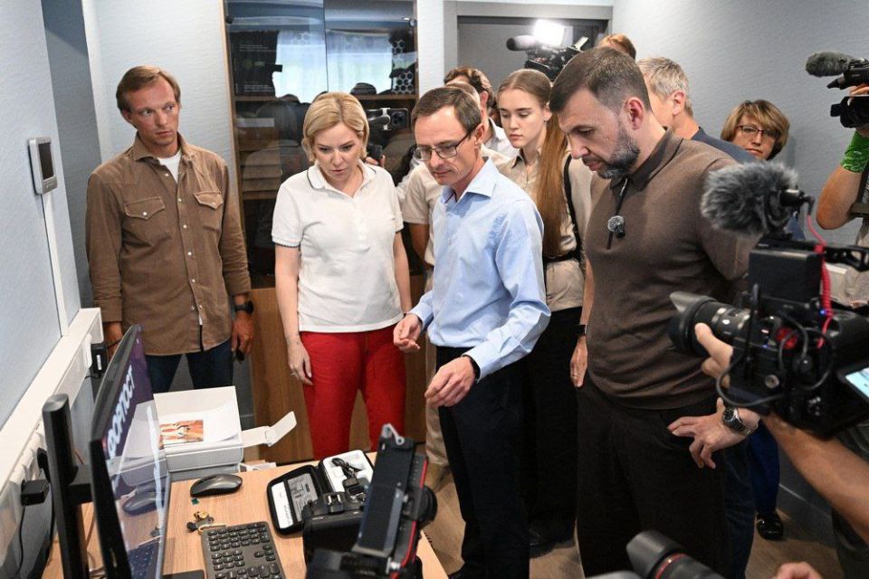 По инициативе Министерства культуры РФ в Шахтерске открыли Центр документального кино «Форпост»